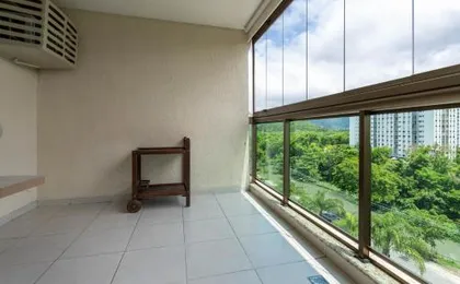 TOP BARRA OLÍMPICO! FARMASI ARENA - PARQUE AQUÁTICO MARIA LENK - ARENAS OLÍMPICAS - RIO CENTRO - GARAGEM - PORTARIA 24h - PISCINA - SAUNA - PARQUINHO INFANTIL - AR CONDICIONADO SALA E QUARTOS - TV com STREAMING, Wi-Fi