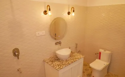 Janki Kunj Varanasi- 3 Room Home