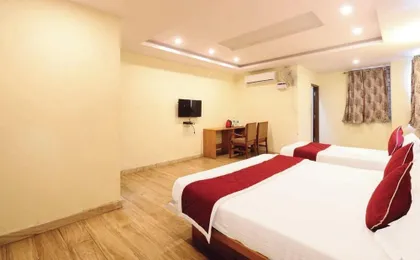 Royal Orbit by Fabhotel (Adults only)