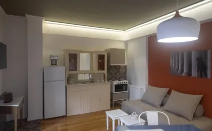 Athenian Yard Suites