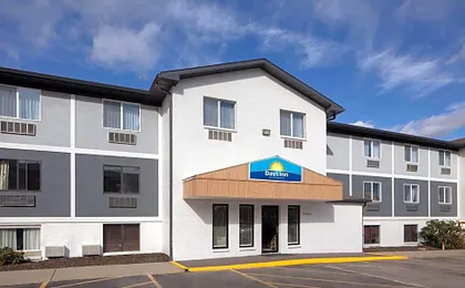 Days Inn by Wyndham Omaha NE