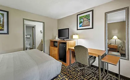 Quality Inn Bowling Green South