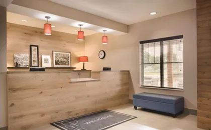 Country Inn & Suites by Radisson, Brooklyn Center, Mn