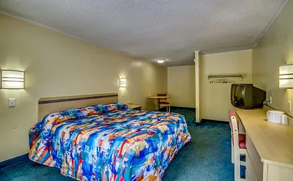 Motel 6-Saint Joseph, MO