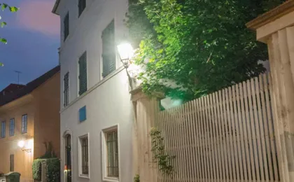 Old Town Tale Apartments