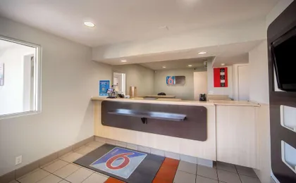 Motel 6 Del Rio