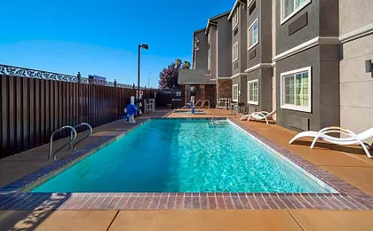 Microtel Inn & Suites By Wyndham Tracy