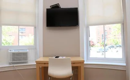 Stylish Downtown Studio in the South End, C. Ave #1