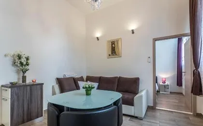 Apartments Ivan i Toma