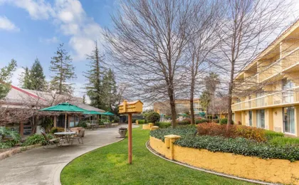 La Quinta Inn & Suites by Wyndham Redding