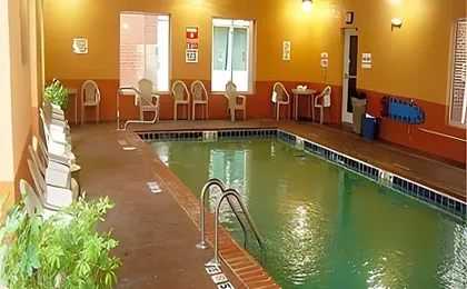 Holiday Inn Express Hotel & Suites Louisville South-Hillview By IHG
