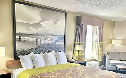 Super 8 by Wyndham Bay St. Louis