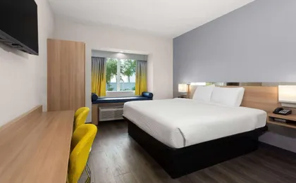 Microtel Inn & Suites by Wyndham Panama City