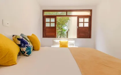 IP01 Casa 5 Suítes a 100m da Praia