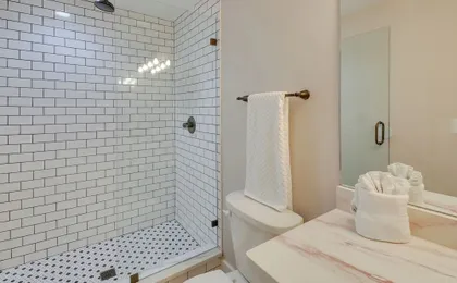 Spacious Downtown Hot Springs Vacation Rental!