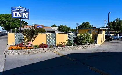 Apex Inn