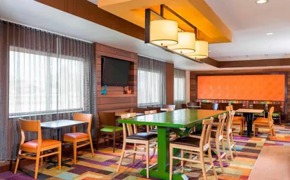 Fairfield Inn & Suites Holland