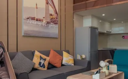 RuHua Loft Hotel