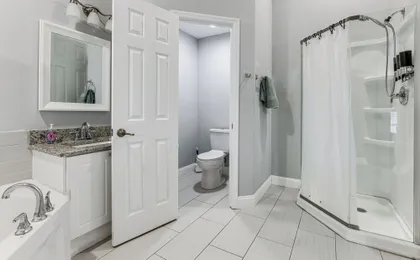 5 Mi to Wdw! Spacious Resort Escape w/ Pool Access