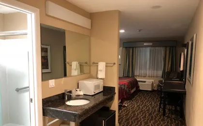 Casa Royal Inn