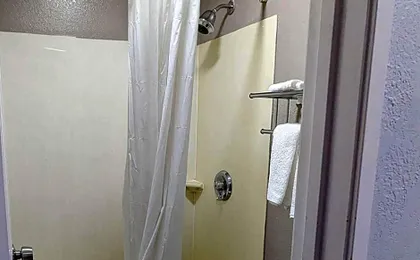 Motel 6-Nashua, NH - South