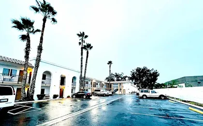 Casa Blanca Hotel - Cypress, Buena Park