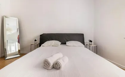 3 Bedroom New Modern Flat in the Heart of Athens