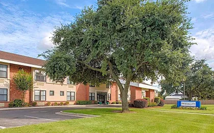 Federal City Inn & Suites