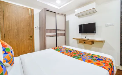 Fabhotel Seri
