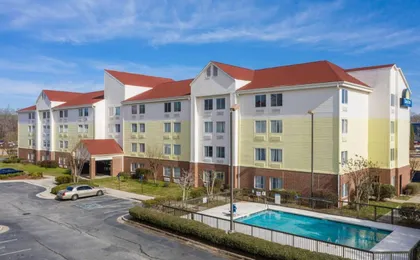 Days Inn by Wyndham Macon I-75 North