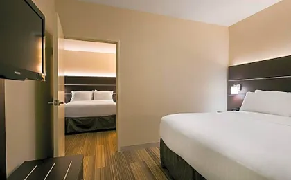 Holiday Inn Express Hotel & Suites Everett By IHG