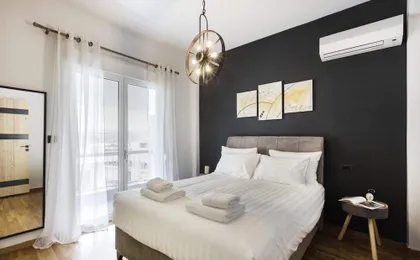 Atmospheric Apartment Near Acropolis by Cloudkeys
