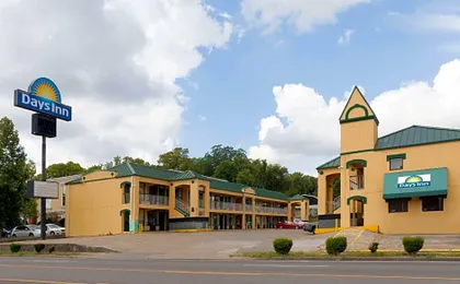 Days Inn by Wyndham Nashville Saint Thomas West Hospital