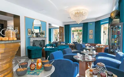 The Jay Hotel by HappyCulture