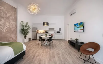 Miami Beach 1 bedroom Easy Walk to Beach