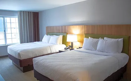 Country Inn & Suites by Radisson, Big Rapids, MI