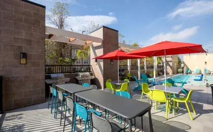 Home2 Suites by Hilton Houston Iah Airport Beltway 8 (H)