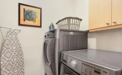 Rigden Retreat Garage, Dog Friendly, Near Trails