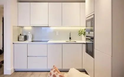 Streatham Hill Modern Flat with Balcony