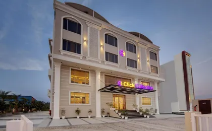 Click Collection Grand Gateway Varanasi