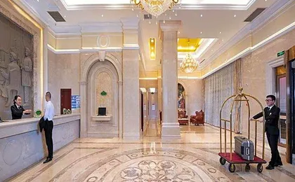 Vienna Hotel Chongqing North Station Creative Park Shangwan Road Metro Station