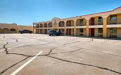 Red Roof Inn Shamrock