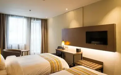 Homeinns Plus Shanghai Chifeng Road Subway Station Branch
