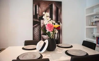 Charming 2 Bedroom Trocadero Arena Area