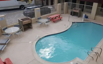 Americas Best Value Inn & Suites Raymondville