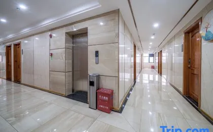 Liukeshu Hotel (Shenzhen Shiyan Yingrenshi Metro Station Branch)