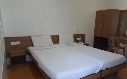 Hotel Bhooshan Sivajinagar