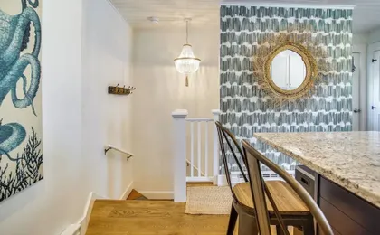 Airy Nantucket Escape in Historic Downtown!