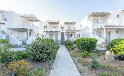 Sea Side Apartments in Ornos Beach