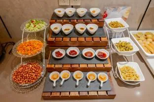 Home Inn Plus Hangzhou Sijiqing Qianjiang New City Shuangling Road